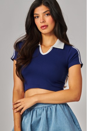 LISA-05<br/>Seamless Collar Contrast Polo Crop Top